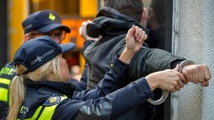 Drugsdealers in het centrum van Helmond aangehouden
