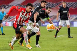 PSV toont karakter en klopt PAOK Saloniki