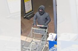 Gezocht: Gewapende overval op de Lidl in Helmond.