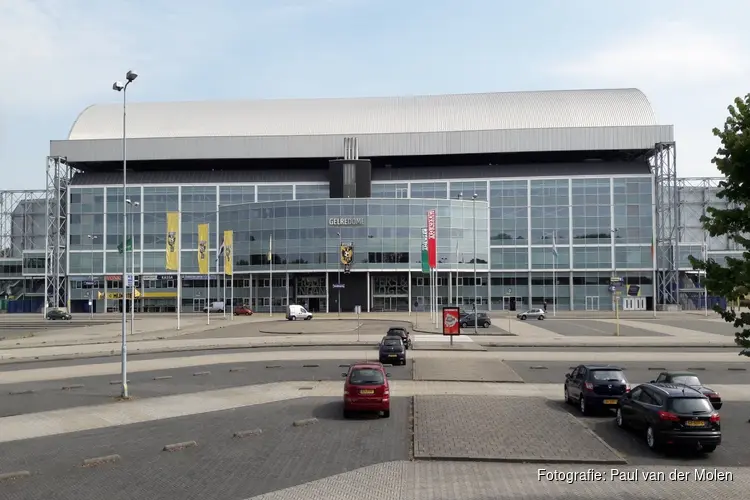 Euforie in Gelredome, na gigantische puntenaftrek volgt winst op Helmond Sport