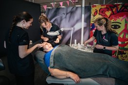 Summa-studenten nodigen vrouwen met (ex-)borstkanker uit voor verwendag