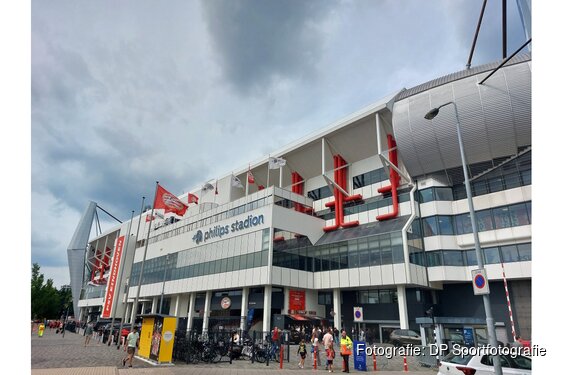 PSV in spektakelstuk langs FC Utrecht