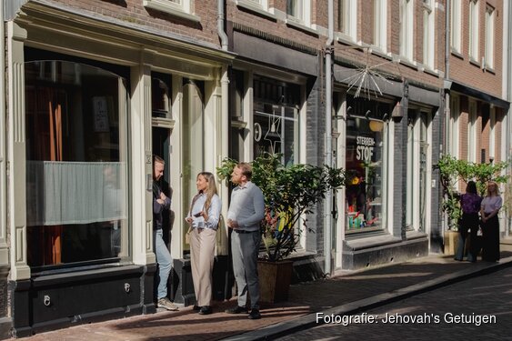 Op zoek naar een zinvol leven  in een wereld vol uitdagingen